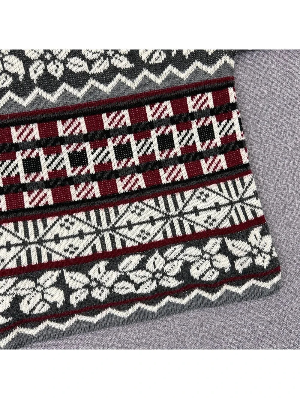 Vintage 80s 90s JG Browne Fair Isle Nordic Christmas Themed Sweater Size Medium